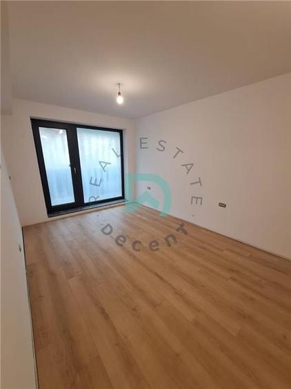 Apartament cu 2 camere semidecomandat în Tractorul
