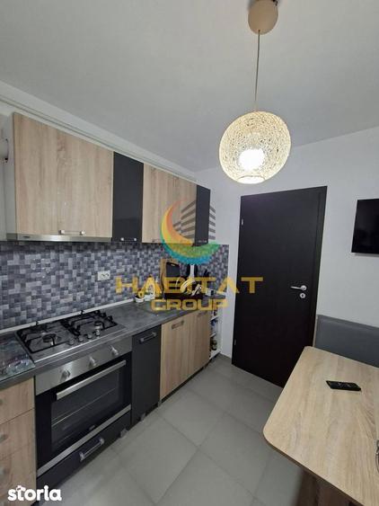 Apartament cu 2 camere decomandat, mobilat în Apărătorii Patriei — fotografia 2