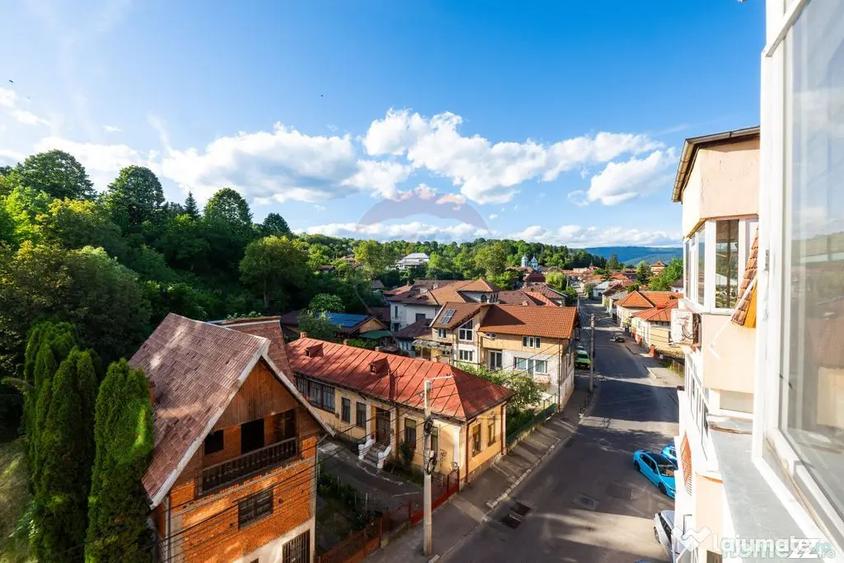 Apartament cu 3 camere decomandat în Ultracentral