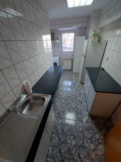 Apartament cu 2 camere decomandat, mobilat în P-ța Alba Iulia