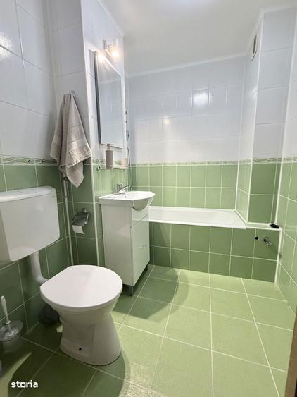 Apartament cu 3 camere decomandat în Tudor