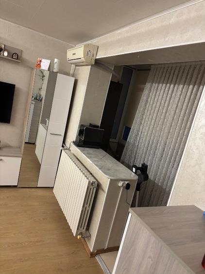 Apartament cu 2 camere semidecomandat, mobilat în Tomis Nord