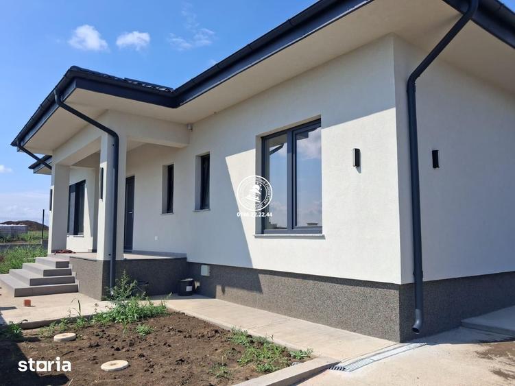 Casă cu 4 camere cu Teren 450 Mp în Rediu