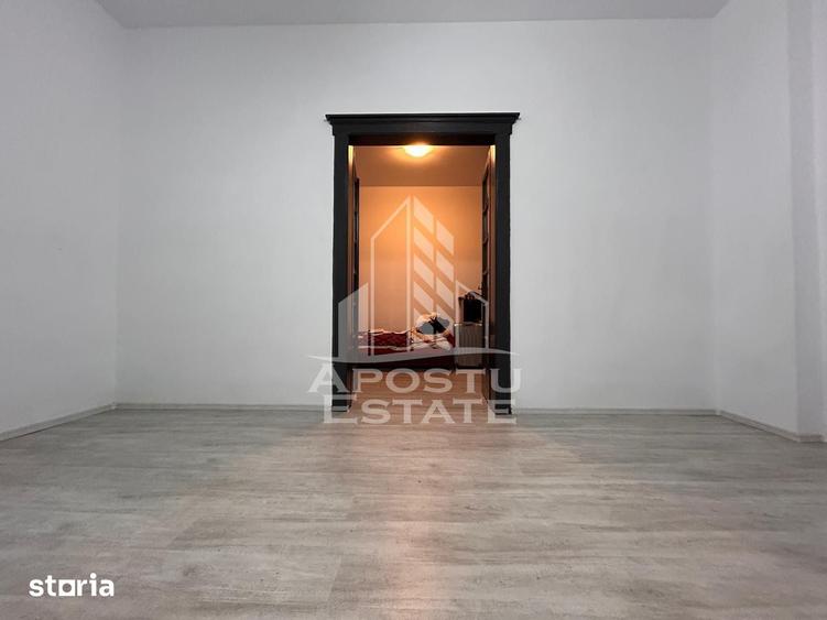 Casă cu 6 camere cu Teren 495 Mp în Iosefin