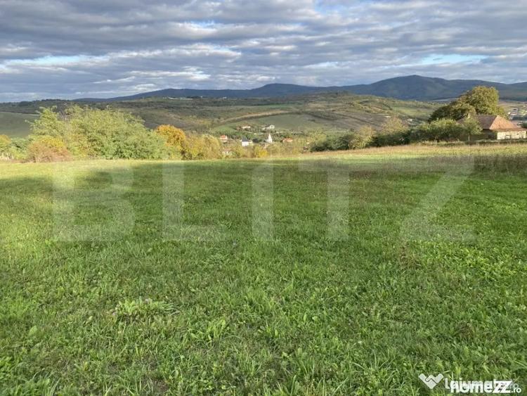 Teren de 27000 mp, în Aghireș