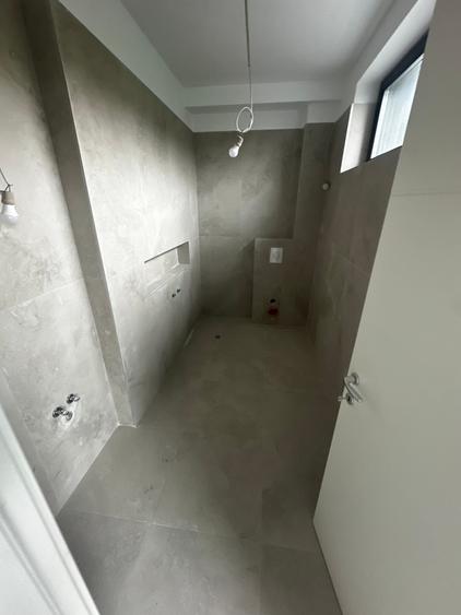 Casă cu 4 camere cu Canalizare în Central