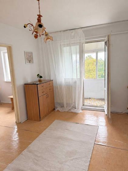 Apartament cu 2 camere semidecomandat în Vest