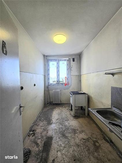 Apartament cu 2 camere semidecomandat în Colentina