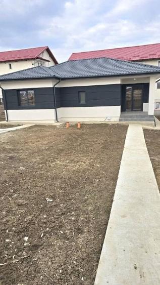 Casă individuală cu 3 camere cu Teren 500 Mp în Horpaz