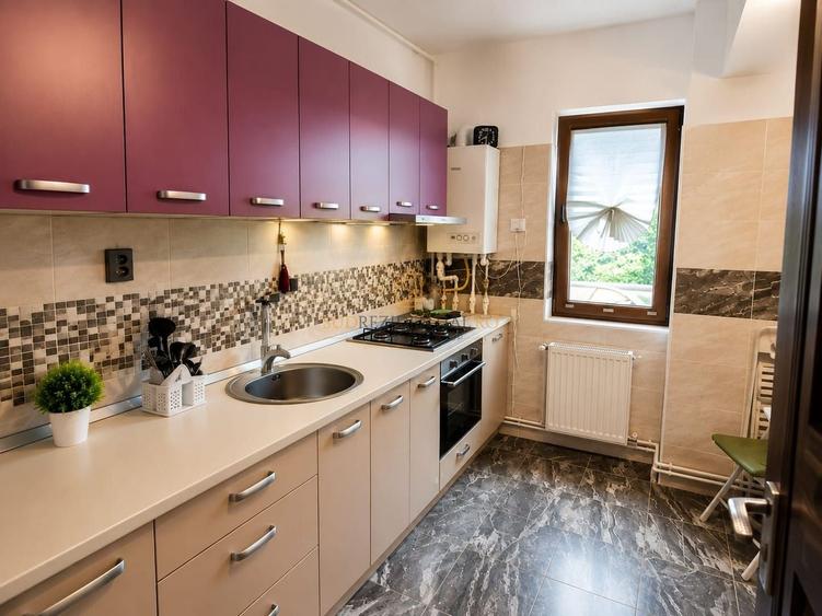 Apartament cu 2 camere decomandat, mobilat în Metalurgiei