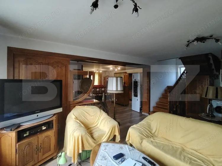 Casă cu 5 camere cu Teren 1090 Mp în Târnăveni