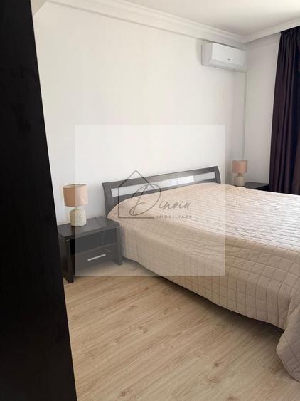 Apartament cu 3 camere decomandat, mobilat în Central