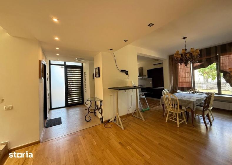 Casă cu 4 camere cu Teren 440 Mp în Est