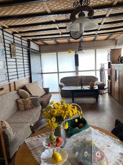 Casă cu Teren 1000 Mp în Hinova
