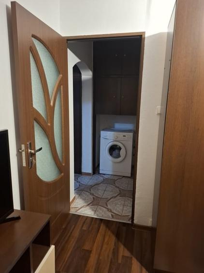 Apartament cu 2 camere decomandat, mobilat în Filiași