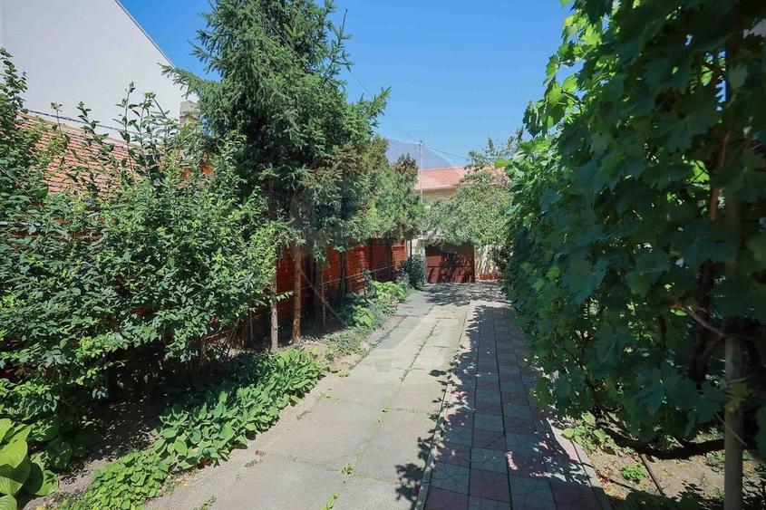 Apartament cu 3 camere semidecomandat în Ultracentral