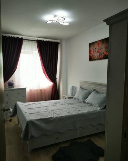 Apartament cu 2 camere decomandat în Virtuții