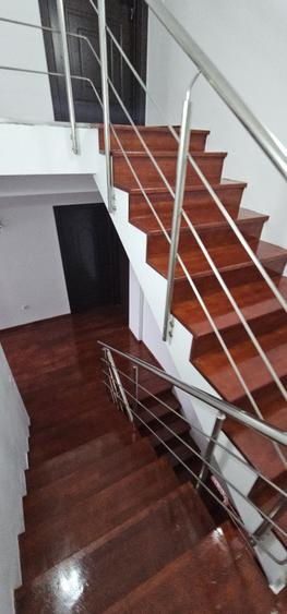 Casă cu 4 camere cu Teren 300 Mp în Berceni