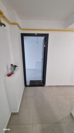 Apartament cu 3 camere în Hlincea