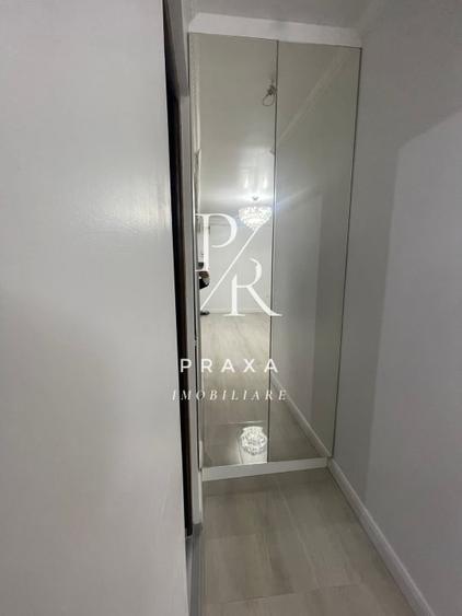 Apartament cu 4 camere semidecomandat, mobilat în Florești