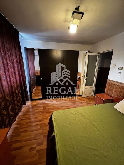 Apartament cu 2 camere decomandat în Micro 4