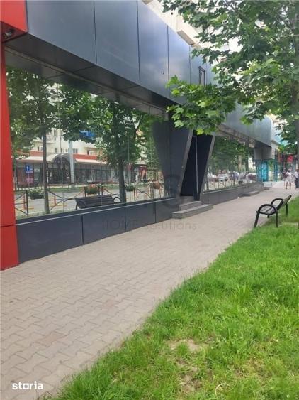 Spațiu comercial, de 350 mp, în Ultracentral