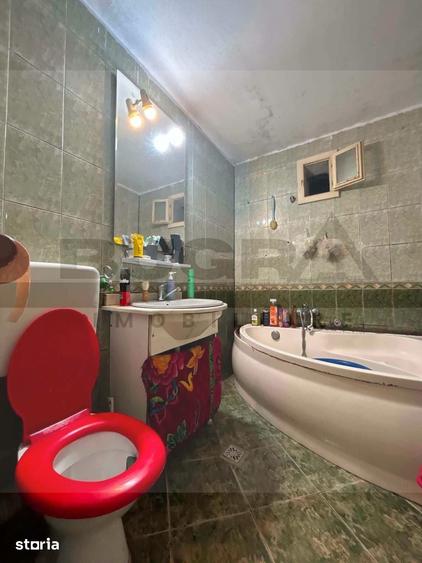 Apartament cu 4 camere, 80 mp, decomandat, strada Clujului - 11