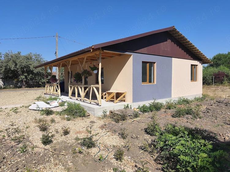 Casă cu Teren 340 Mp în Santăul Mare