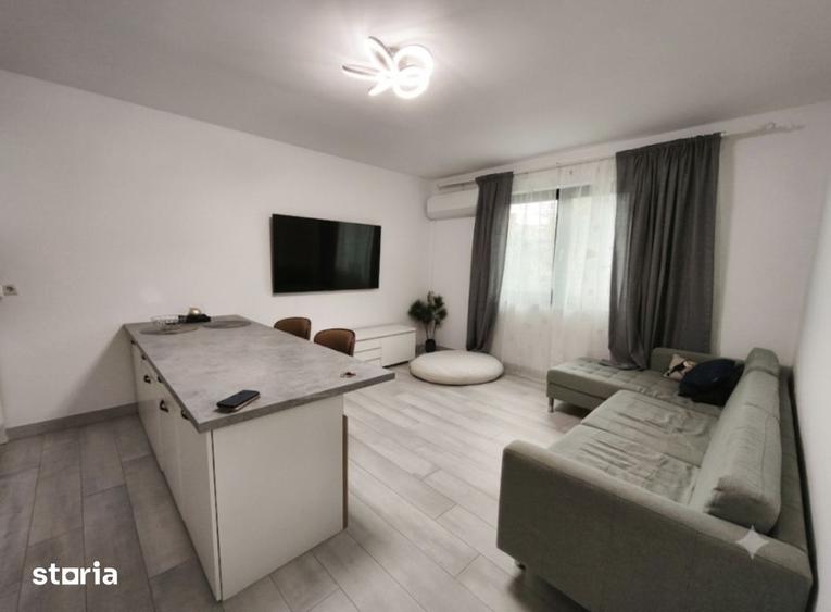 Apartament cu 3 camere, mobilat în Central
