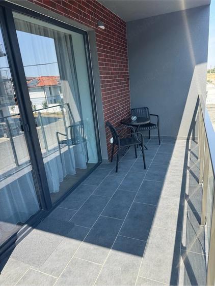 Apartament cu 2 camere semidecomandat în Giroc