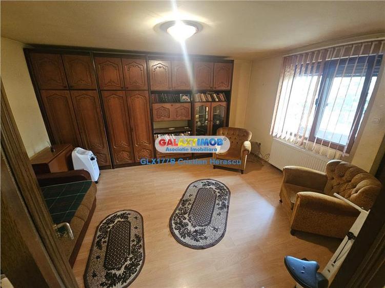 Casă cu 3 camere cu Teren 434 Mp în Sud-Vest