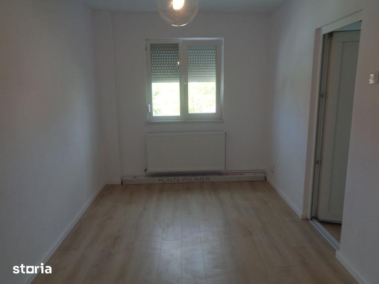 Apartament 2 camere renovat, termoteca ,baie cu geam, etaj 2 ,VLAICU - 2