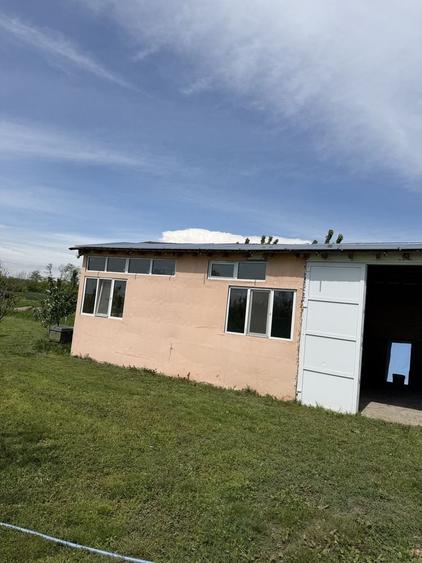 Casă cu 4 camere în Amaru