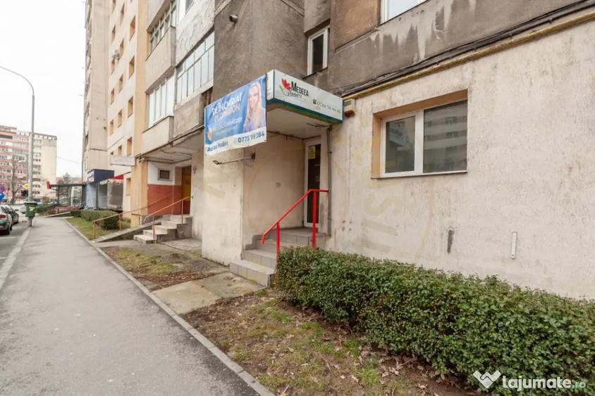 Spațiu comercial, de 50 mp, în Nord