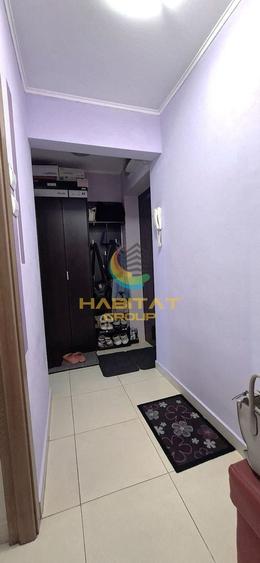 Apartament cu 3 camere semidecomandat, mobilat în P-ța Reșița