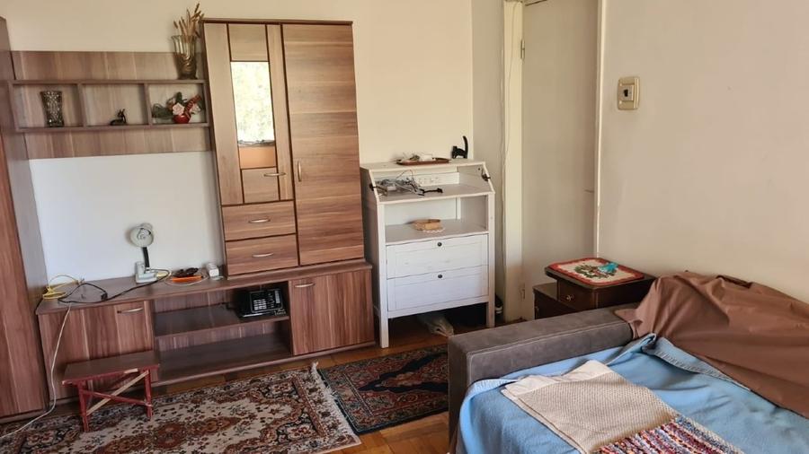 Apartament cu 2 camere decomandat, mobilat în Podgoria