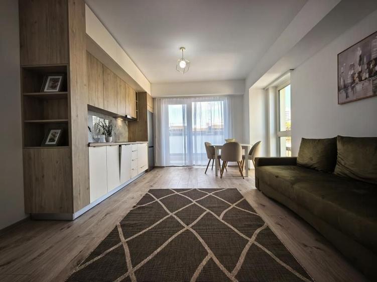 Apartament cu 2 camere semidecomandat, mobilat în Copou