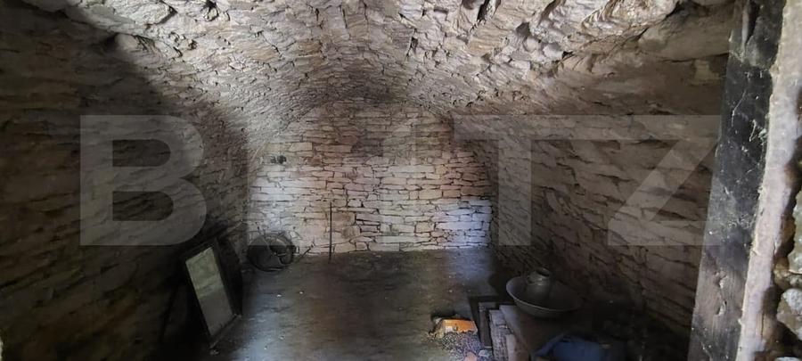 Casă individuală cu 3 camere cu Teren 2077 Mp în Exterior Vest