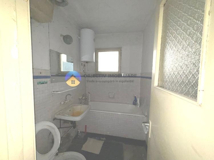 Apartament cu 2 camere semidecomandat în Mărăței