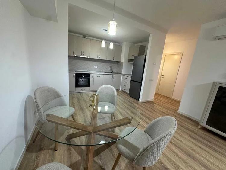 Apartament cu 2 camere semidecomandat, mobilat în Ghencea
