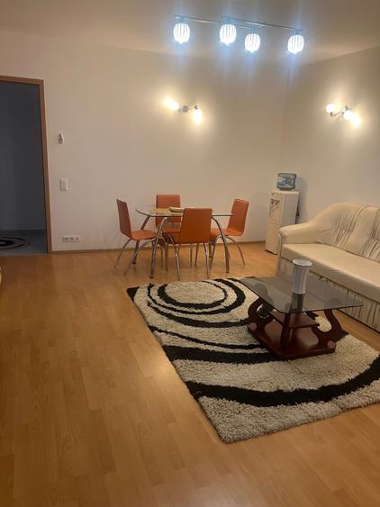 Apartament cu 3 camere decomandat în Doamna Ghica
