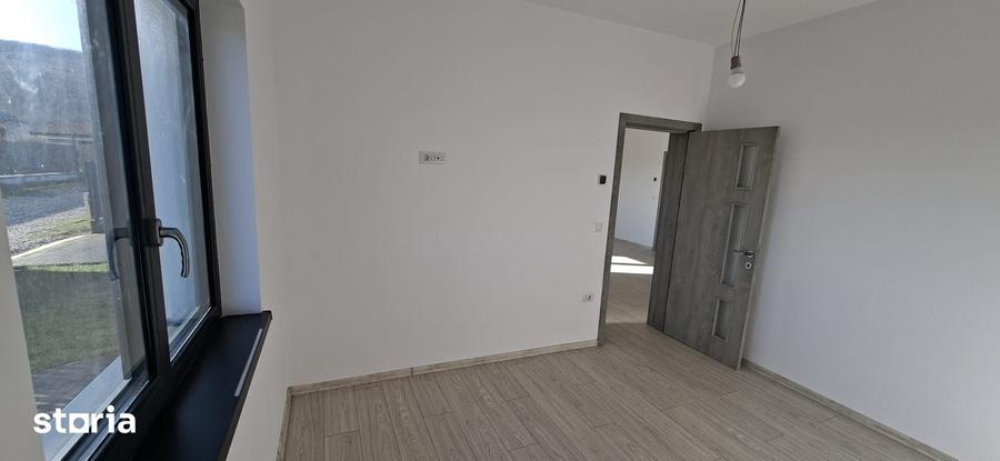 Casă cu 3 camere cu Teren 270 Mp în Central