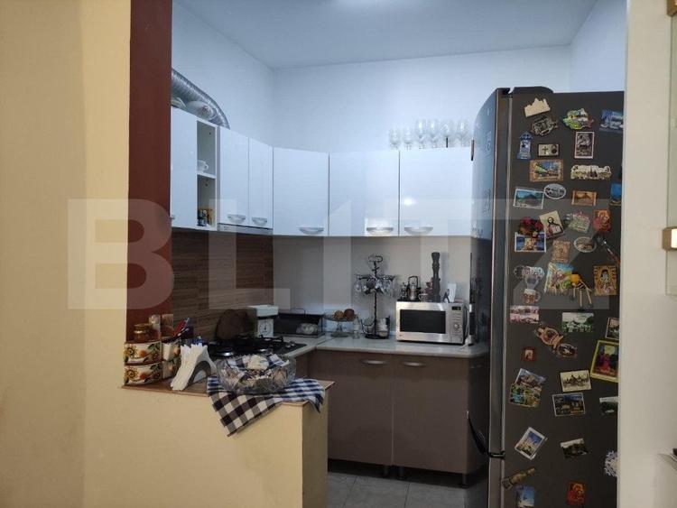 Casă individuală cu 3 camere cu Garaj în Central