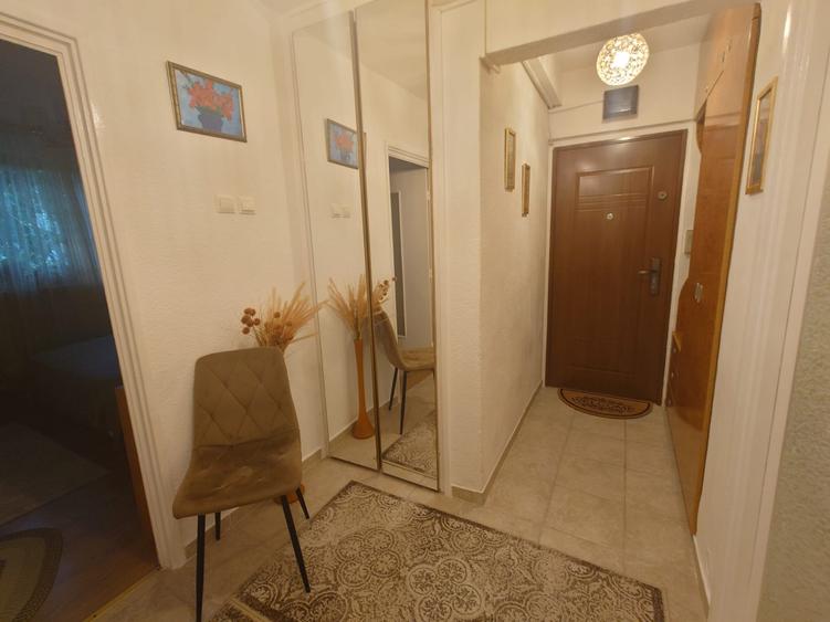 Apartament cu 2 camere decomandat, mobilat în Drumul Taberei