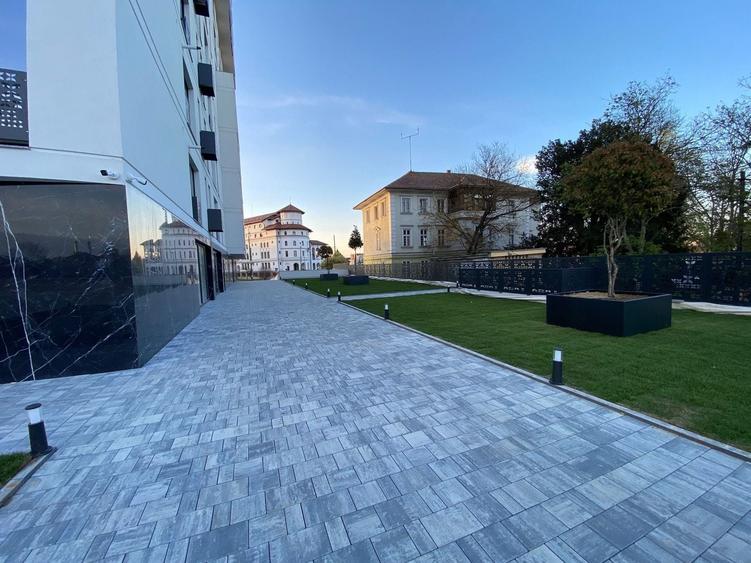 Apartament cu 3 camere decomandat în Take Ionescu