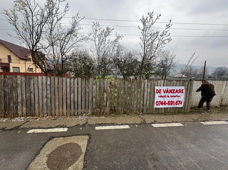 Teren de 2900 mp, în Central