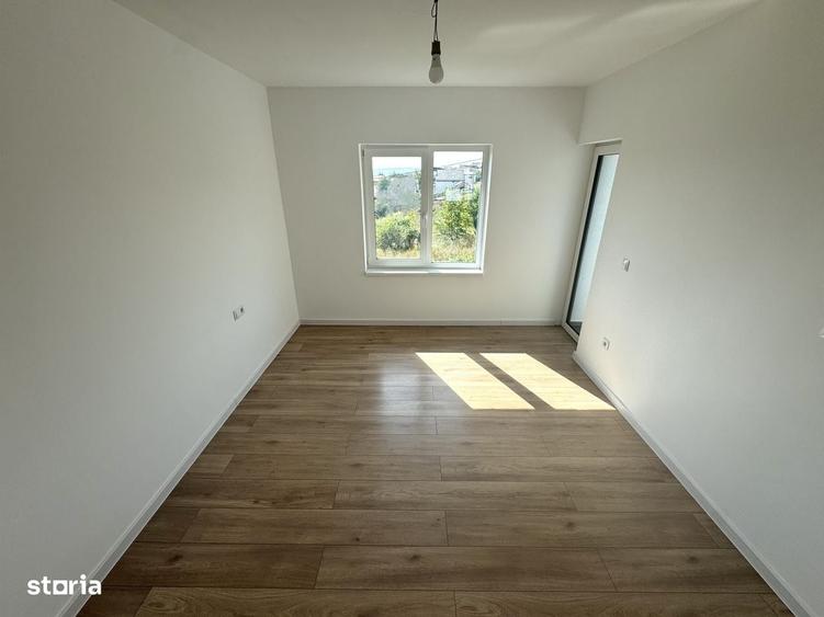 Casă cu 3 camere cu Teren 270 Mp în Rediu
