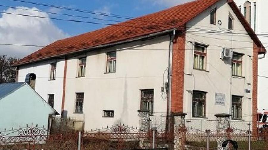 Spațiu comercial, în Central