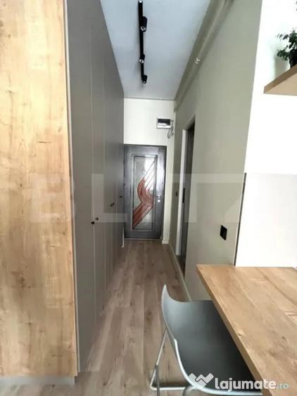Apartamnt cu o camera, 21 mp, complet renovat, zona Calea F - 6