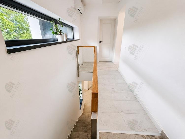 Casă individuală cu 4 camere cu Teren 360 Mp în Berceni